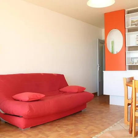 2 Pieces La Nouvelle Pn210-047 Apartment *